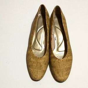 Shoes Women's Size:11 M Narrow